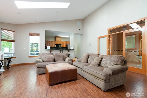 $558,000 | 1855 Trossachs Boulevard Southeast, Unit 205, Sammamish, WA 98075