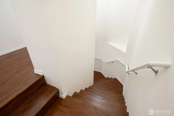 $558,000 | 1855 Trossachs Boulevard Southeast, Unit 205, Sammamish, WA 98075