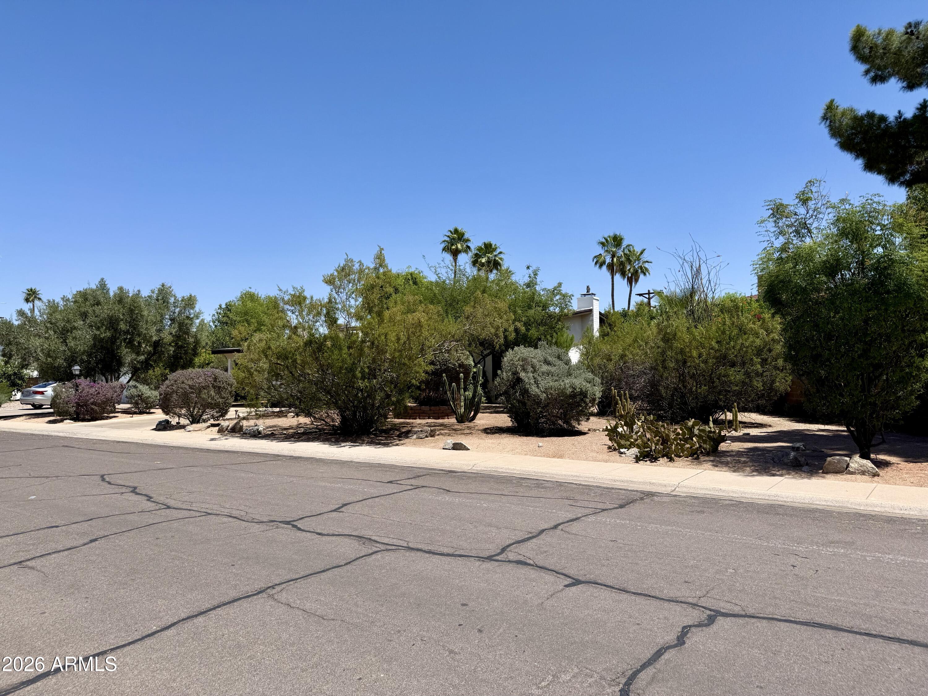 2425 South Newberry Road Tempe, AZ 85282 - Photo 3 of 6 IMG_3788
