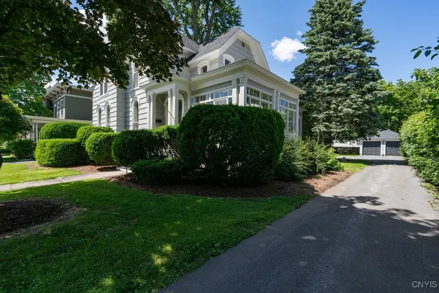 $2,850 | 160 Ten Eyck Street, Watertown, NY 13601