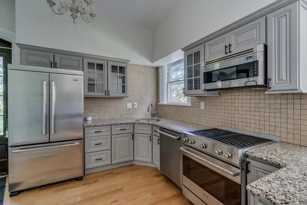 $2,600 | 160 Ten Eyck Street, Watertown, NY 13601