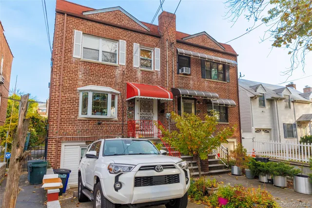 $750,000 | 2440 Morgan Avenue | Pelham Gardens