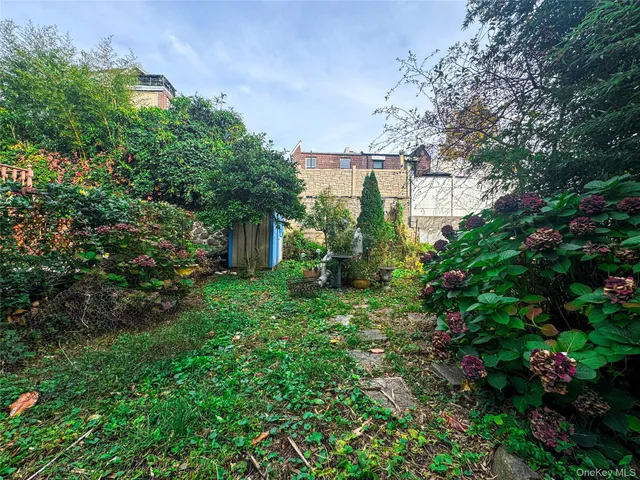 $750,000 | 2440 Morgan Avenue | Pelham Gardens