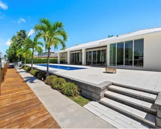 $5,500,000 | 2815 Northeast 26th Place, Fort Lauderdale, FL 33306
