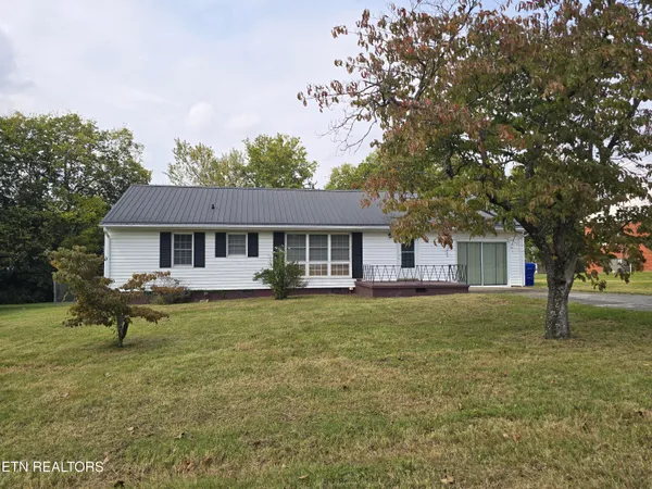 $1,800 | 415 Highland Drive, Clinton, TN 37716