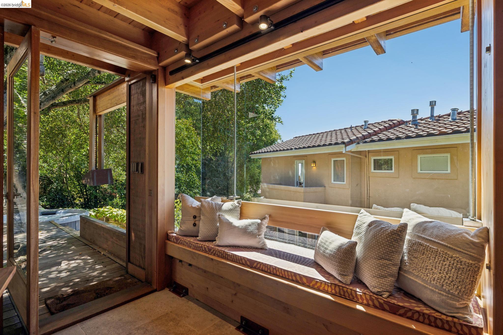 122 Vicente Road Berkeley, CA 94705 - Photo 25 of 51
