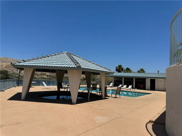 $1,700 | 1663 Highway 95 Bullhead City Az 86442, Unit B7, Bullhead City, AZ 86442