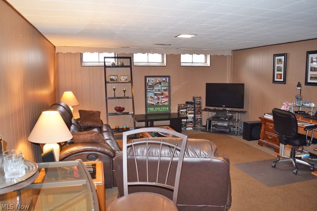 945 Hanley Road Cleveland, OH 44124 - Photo 15 of 26