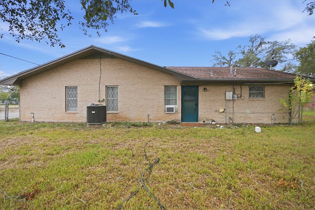 1000 Austin Street George West, TX 78022 - Photo 28 of 31