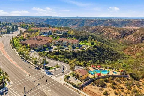 $895,000 | 11130 Taloncrest Way, Unit 19, San Diego, CA 92126