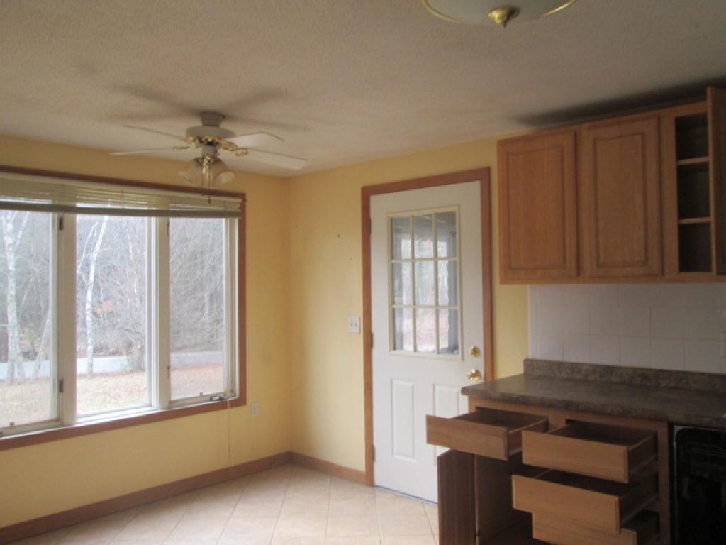 151 High Range Road Londonderry, NH 03053 - Photo 5 of 13