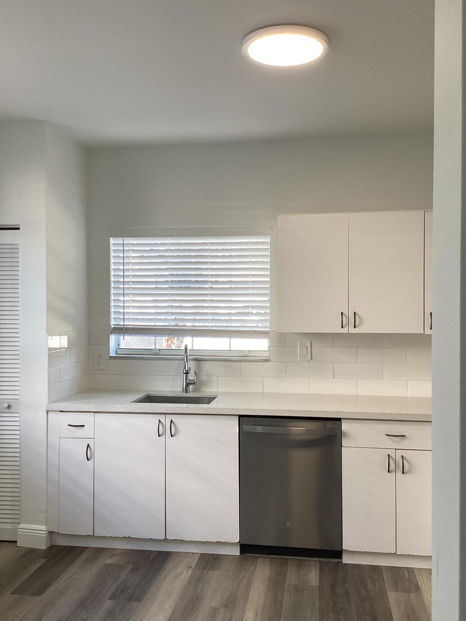 20970 Vía Oleander, Unit D Boca Raton, FL 33428 - Photo 18 of 41 699275EB-273F-4921-BADE-E54DCCA4D8E4