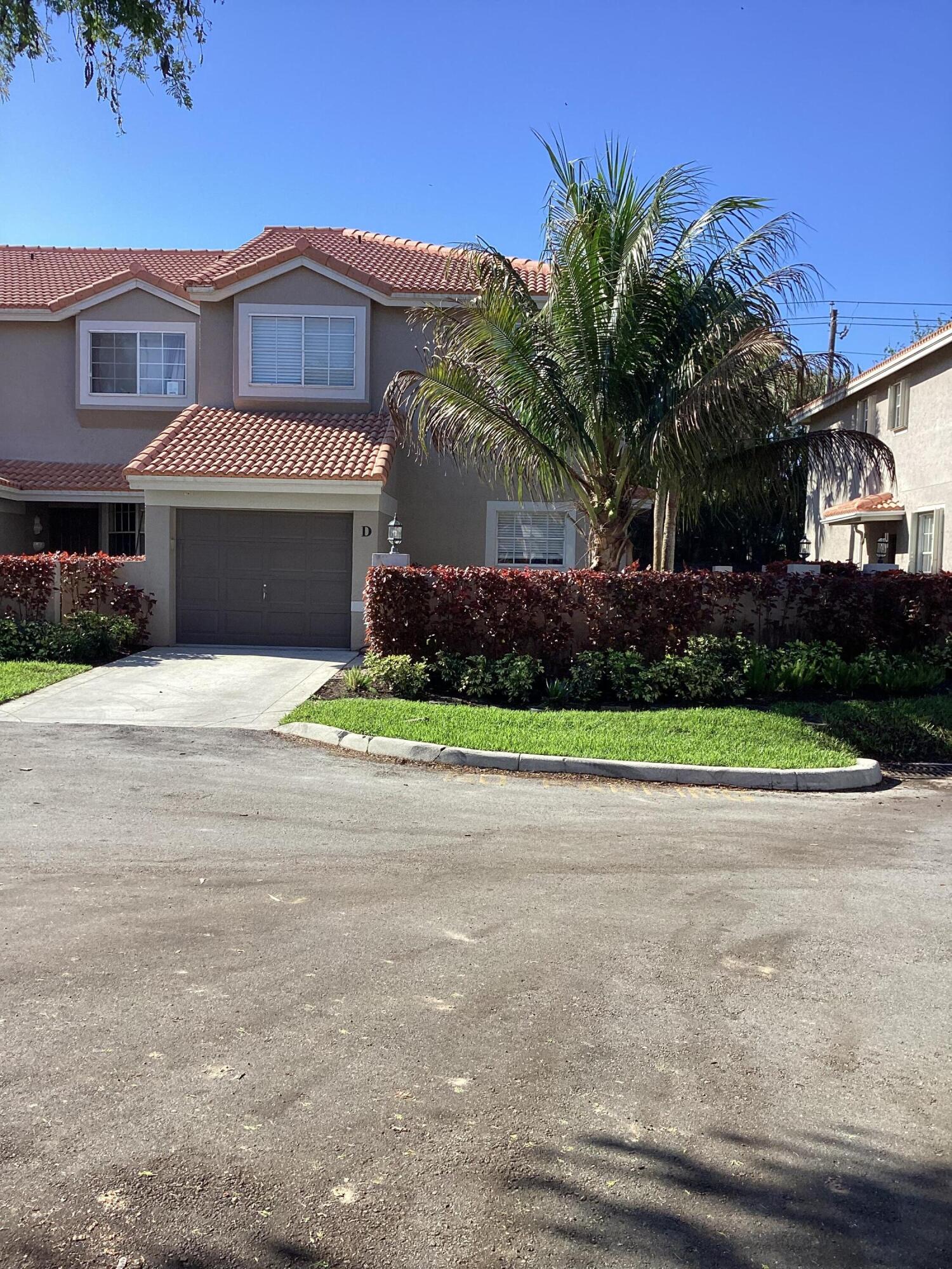 20970 Vía Oleander, Unit D Boca Raton, FL 33428 - Photo 2 of 41 E07BB646-65CB-4746-B4A6-D46F0C70344A