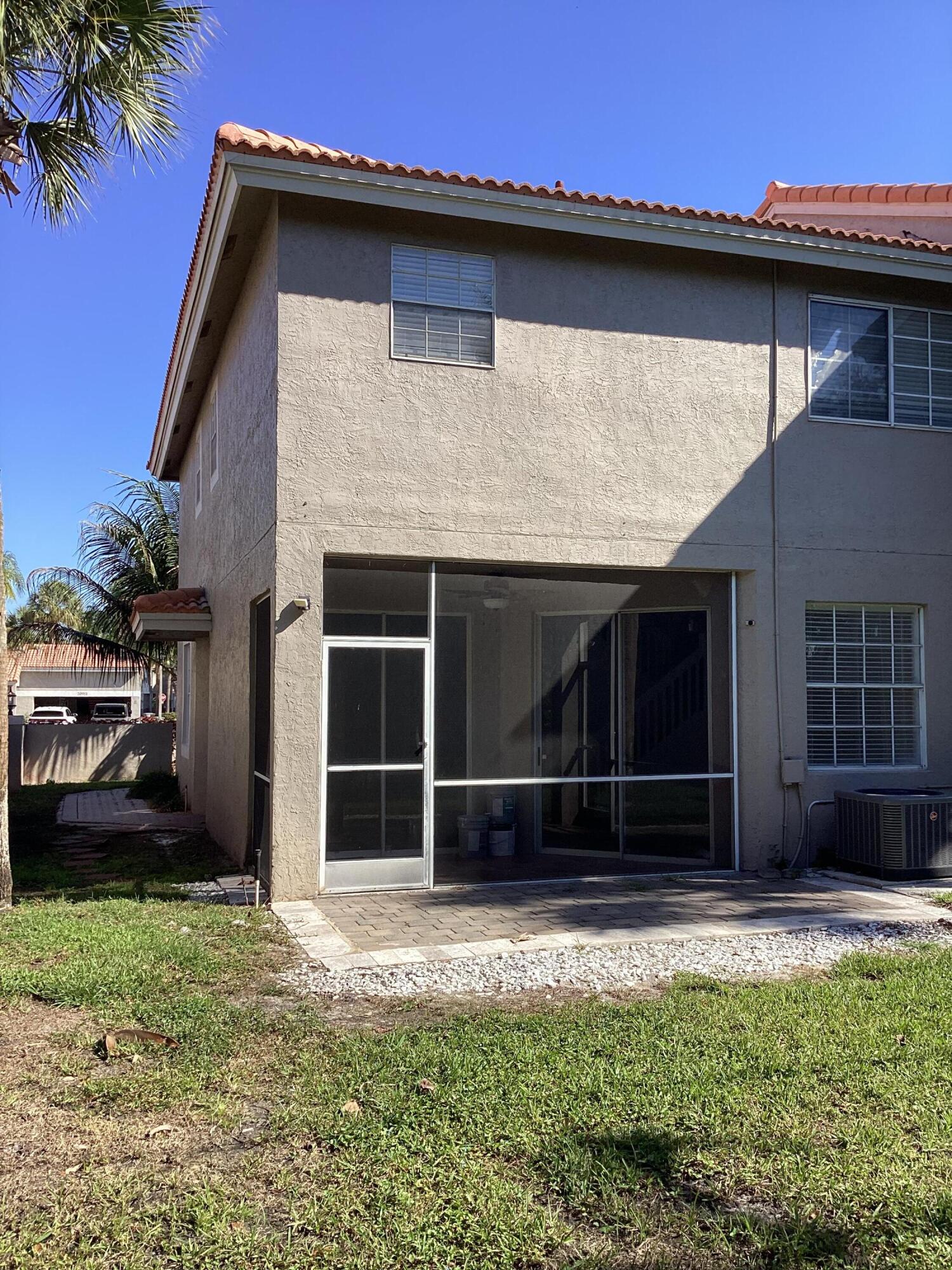20970 Vía Oleander, Unit D Boca Raton, FL 33428 - Photo 3 of 41 99D9A83B-F173-419E-95B5-EB0CD8E759AE
