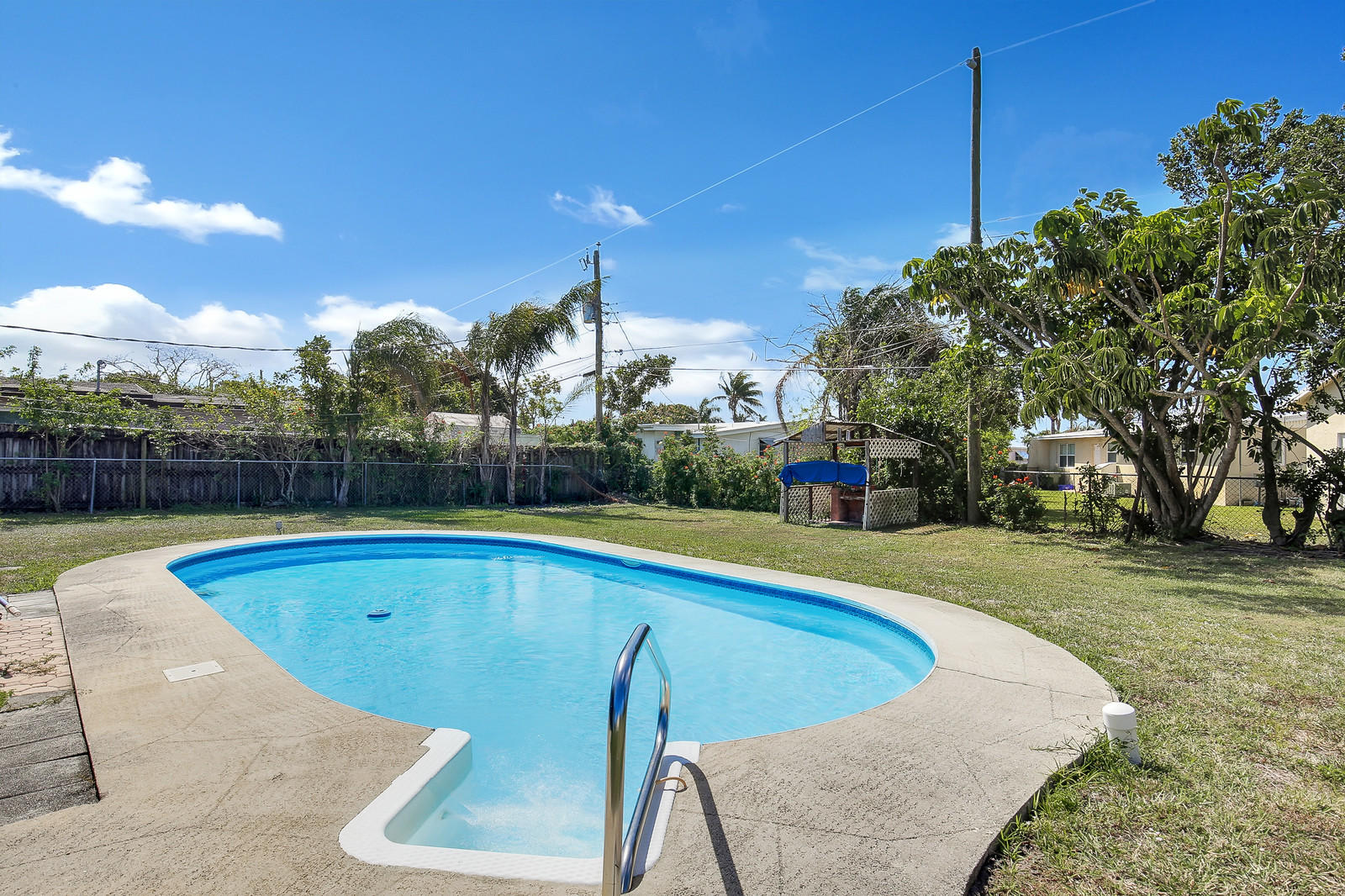 341 Davis Road Palm Springs, FL 33461 - Photo 16 of 16 17_Image-17_mls