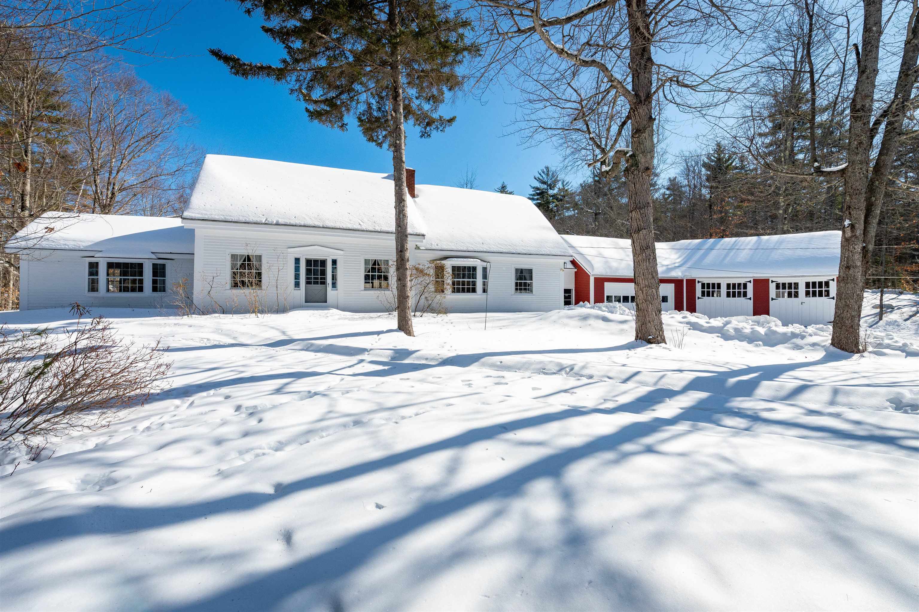 47 Stage Coach Road Alton, NH 03809 - Photo 4 of 50