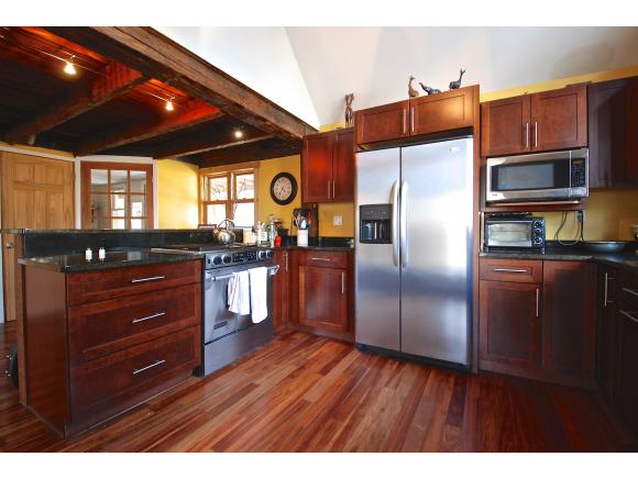 166 Jenny Davis Road Waterbury, VT 05676 - Photo 3 of 17 Gallery Image 3