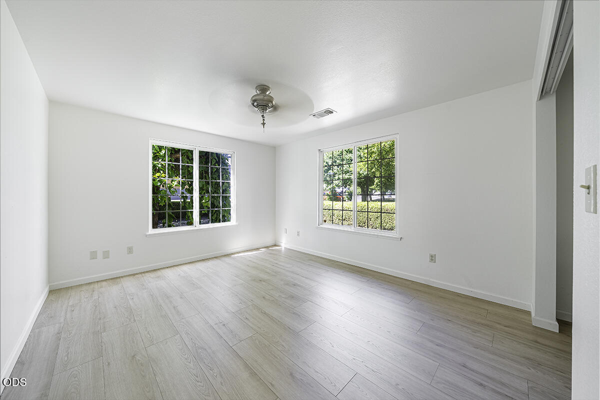 445 Midway Road Medford, OR 97501 - Photo 19 of 33