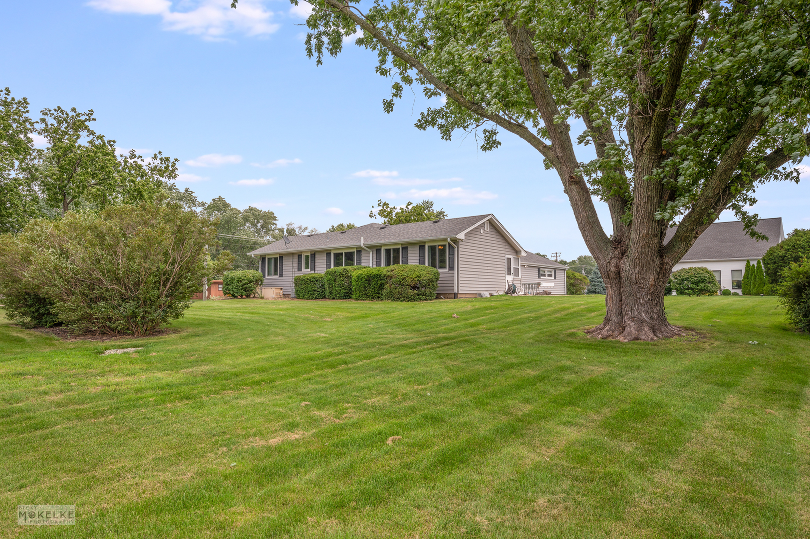2512 Caton Farm Road Joliet, IL 60435 - Photo 38 of 41 a front view of house with yard and green space
