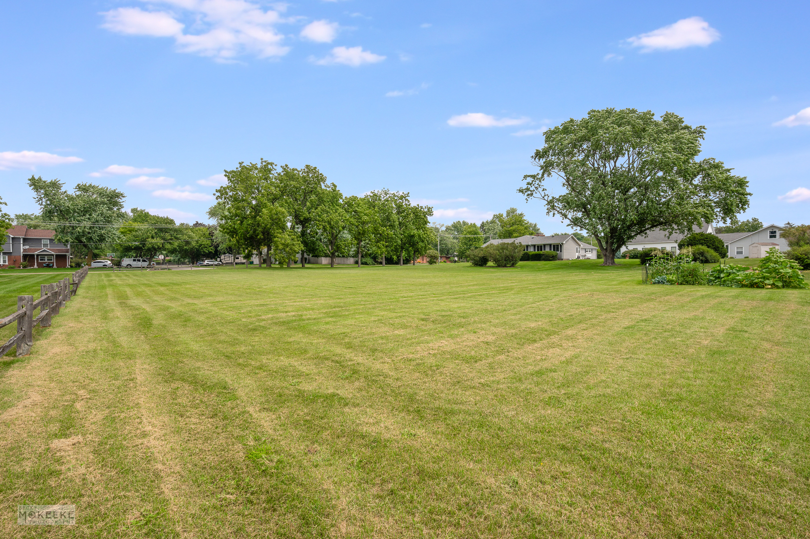 2512 Caton Farm Road Joliet, IL 60435 - Photo 39 of 41 a view of a field with an trees in the background