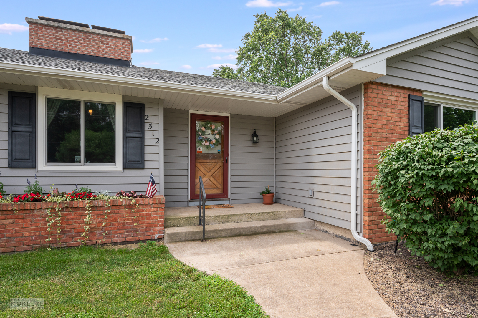 2512 Caton Farm Road Joliet, IL 60435 - Photo 9 of 41 a view of a house with backyard and garden