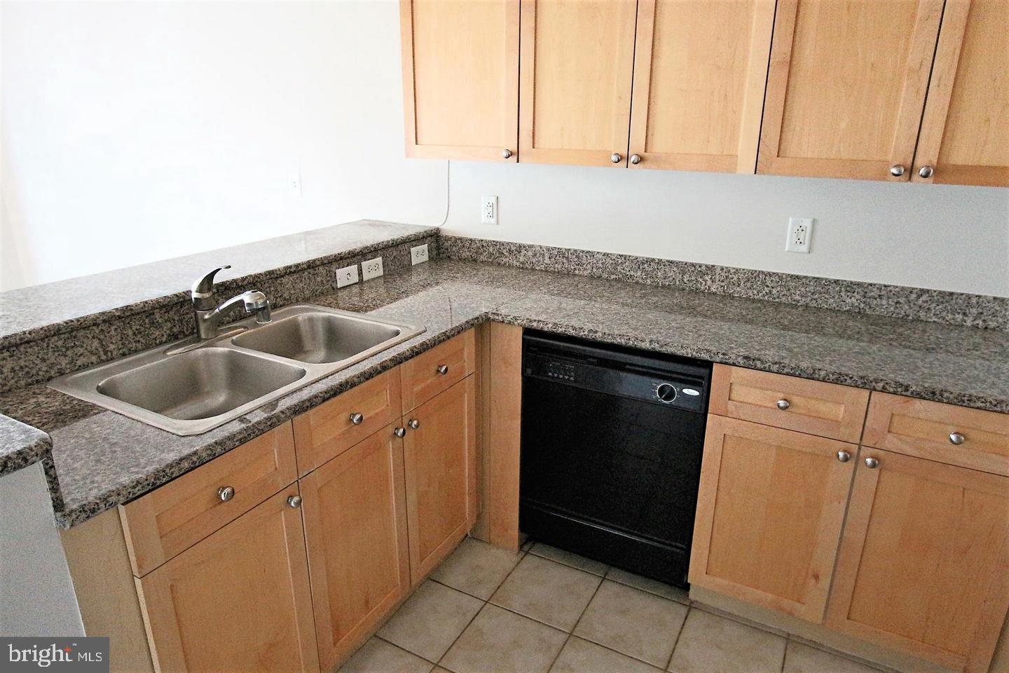 777 7th Street Northwest, Unit 634 Washington, DC 20001 - Photo 6 of 28
