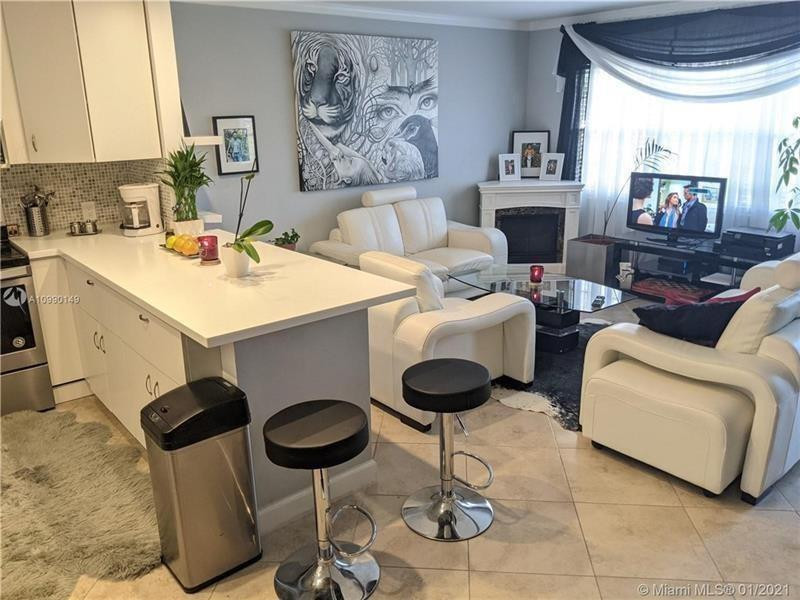 265 Preston F, Unit 265 Boca Raton, FL 33434 - Photo 5 of 21 Photo 5