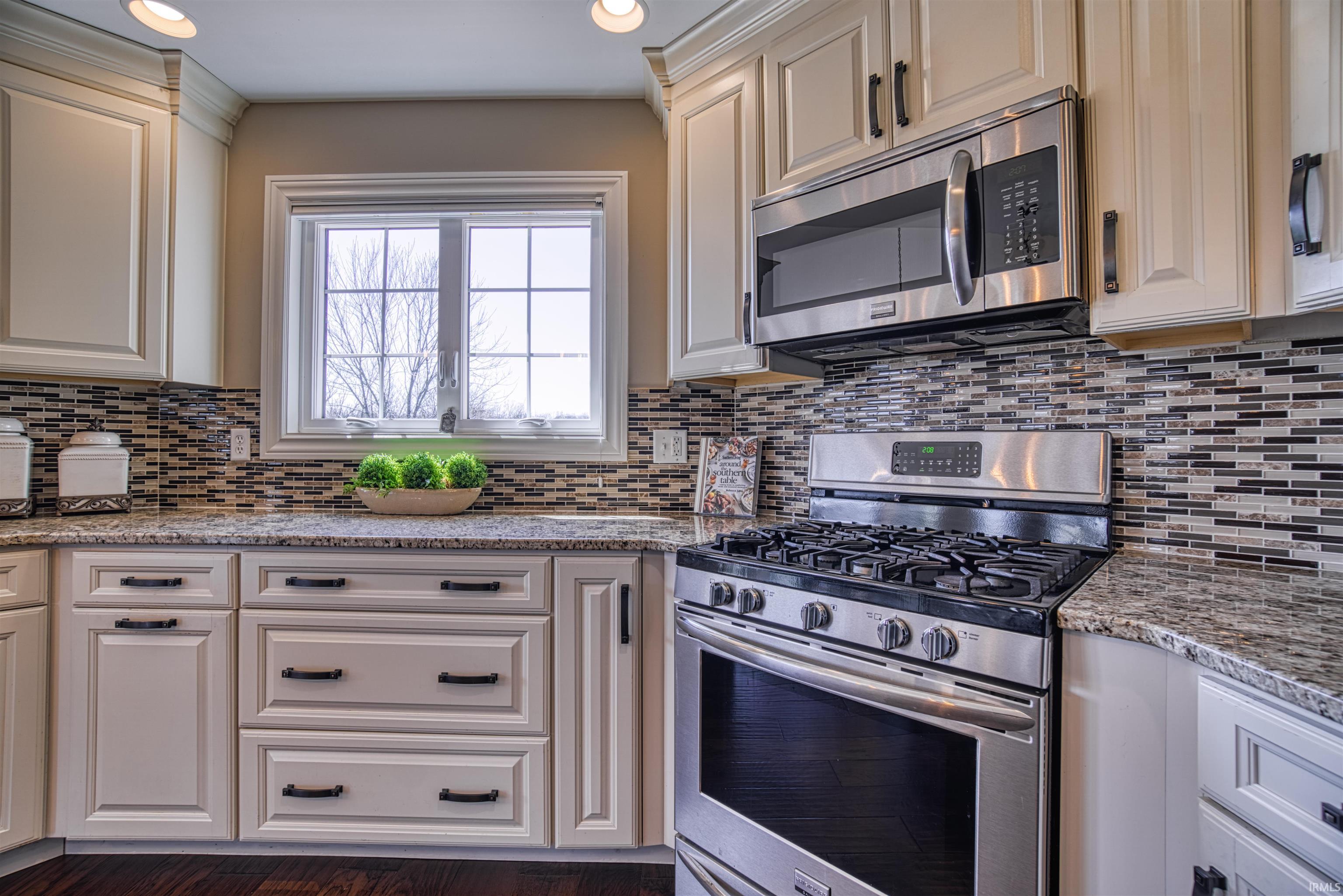 5929 Millersburg Road Boonville, IN 47601 - Photo 12 of 36