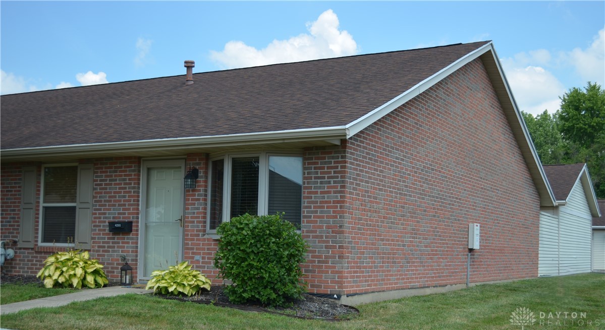 4290 Midfield Street Springfield, OH 45503 - Photo 3 of 51