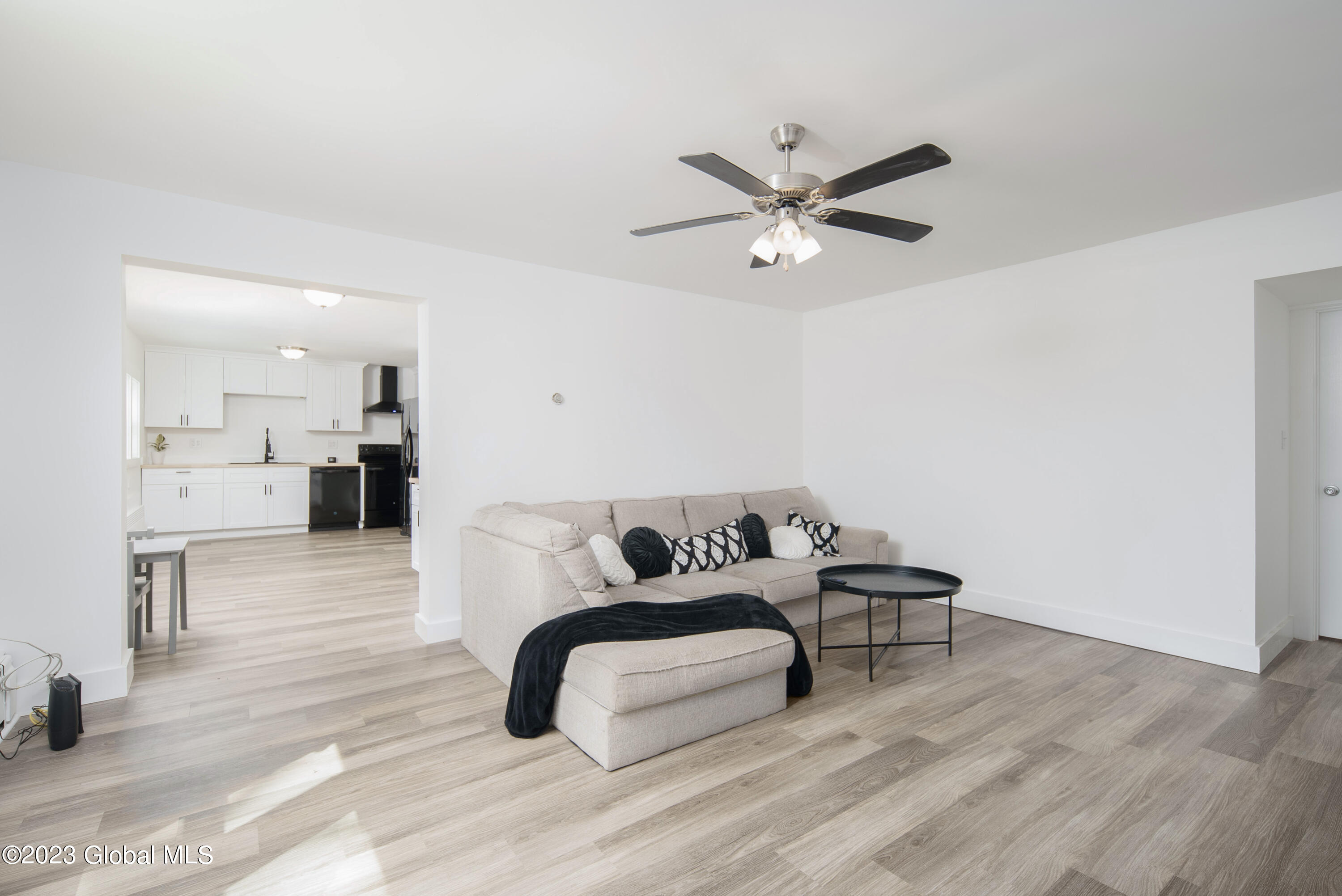 513 Boght Road Colonie, NY 12047 - Photo 11 of 35 011