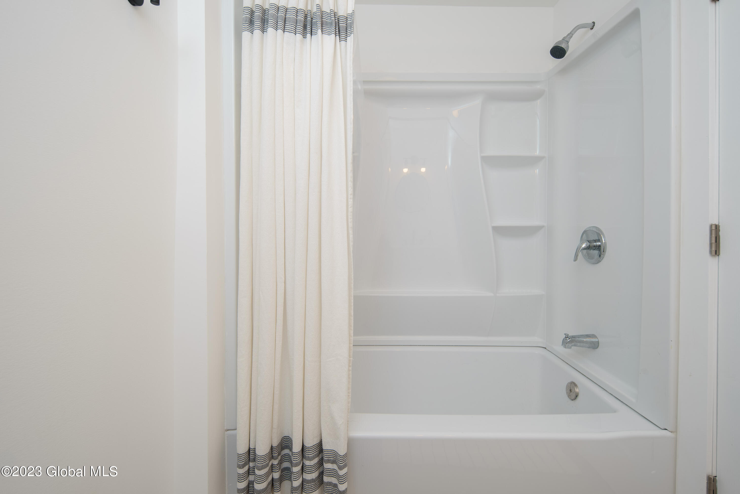 513 Boght Road Colonie, NY 12047 - Photo 15 of 35 015