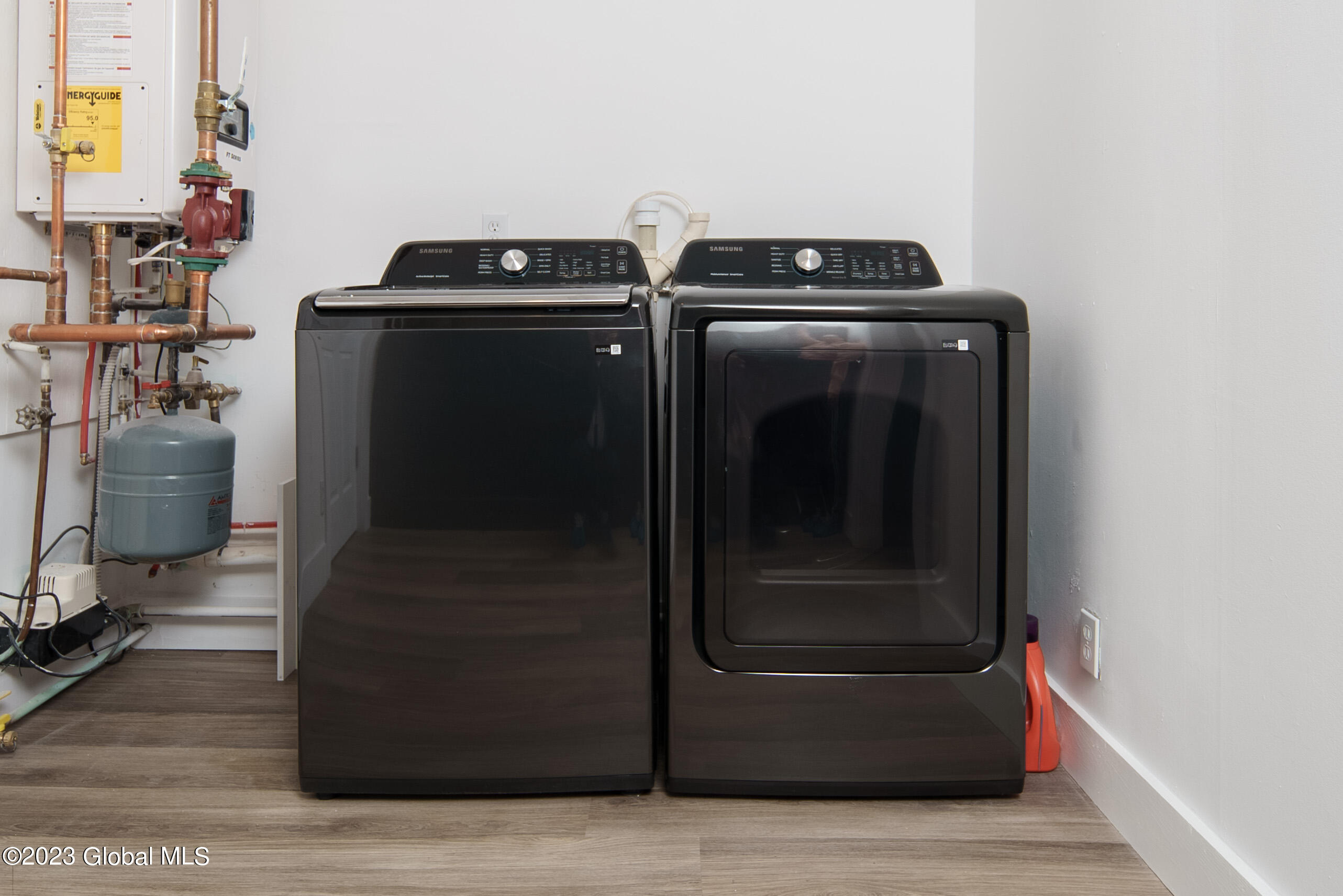 513 Boght Road Colonie, NY 12047 - Photo 27 of 35 027