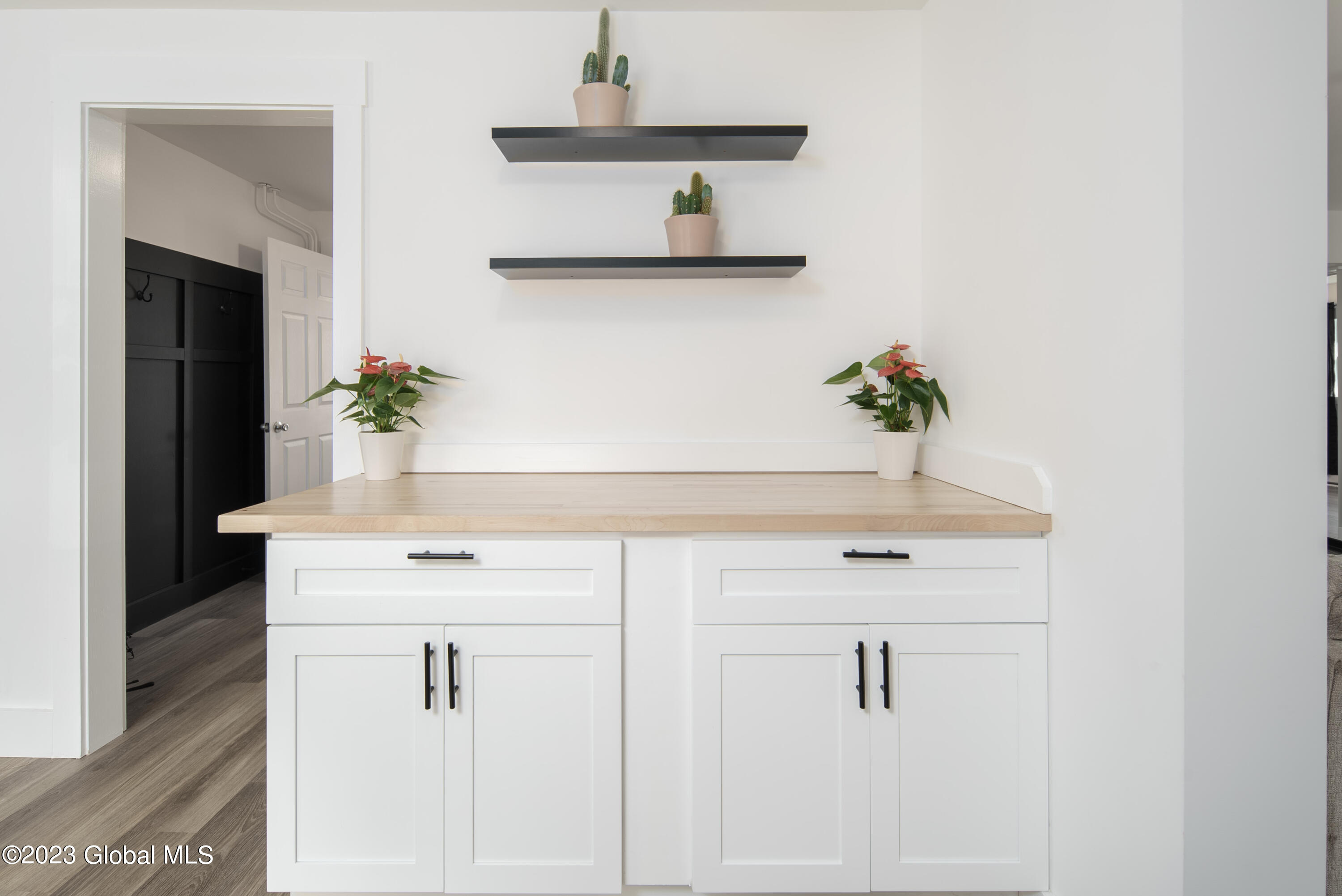 513 Boght Road Colonie, NY 12047 - Photo 8 of 35 008