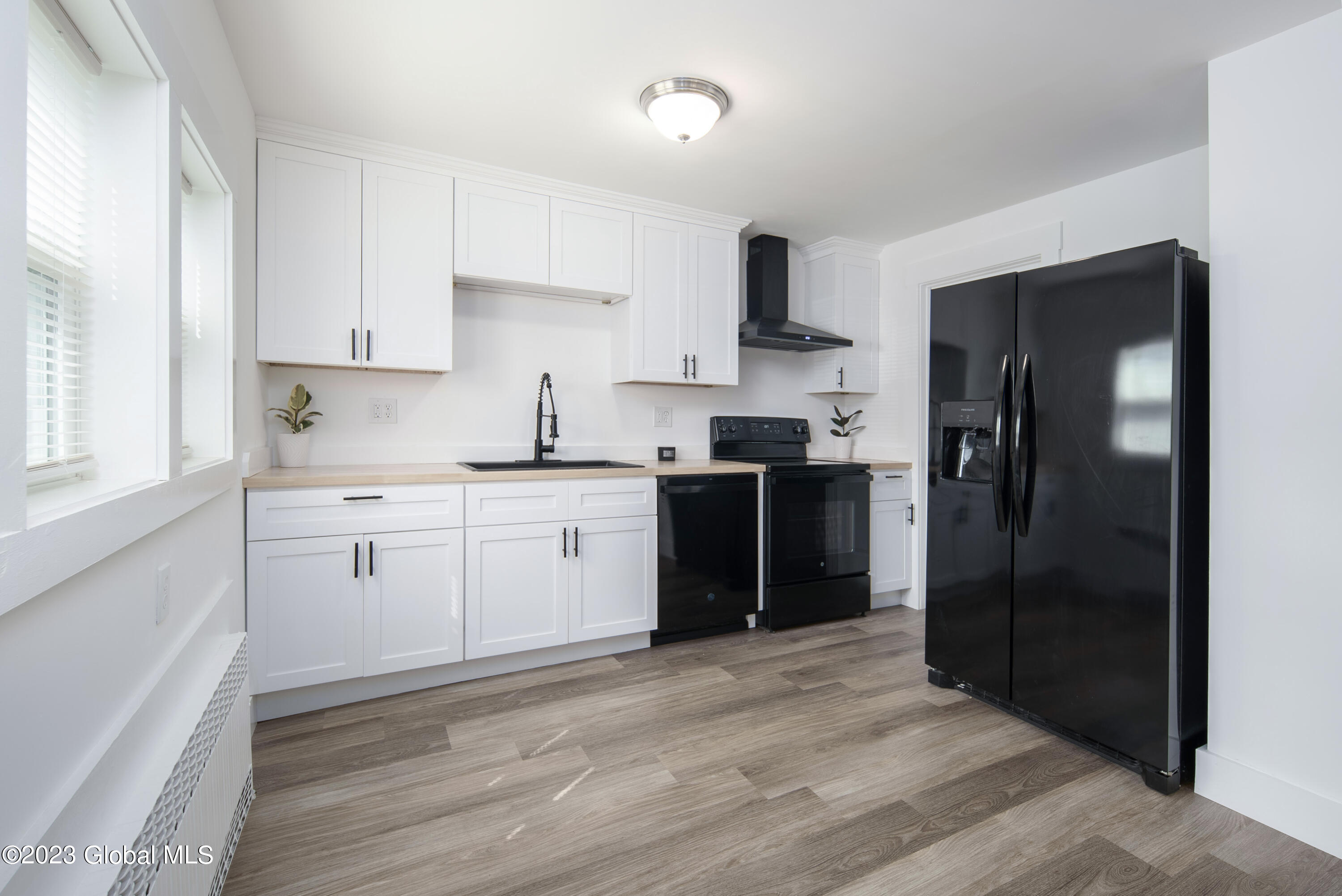 513 Boght Road Colonie, NY 12047 - Photo 10 of 35 010