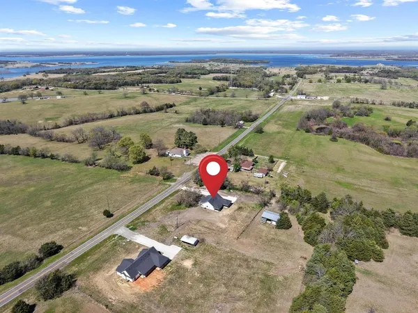 $530,000 | 14419 Fm 1396 Street East, Windom, TX 75492