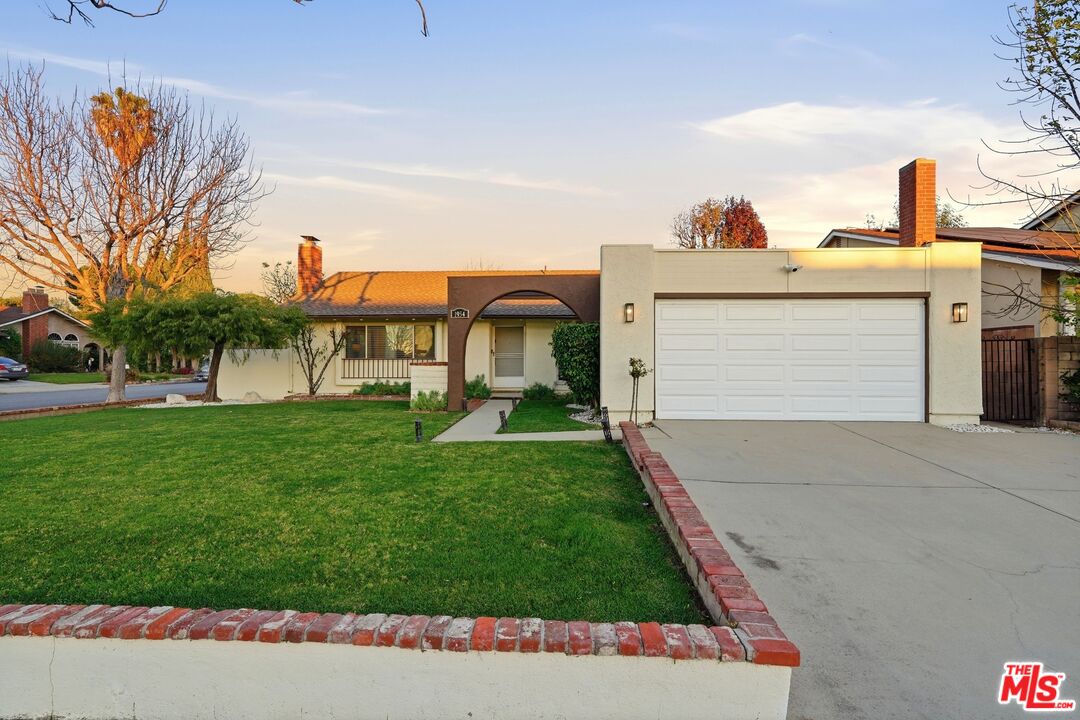 1954 Claudia Avenue Simi Valley, CA 93065 - Photo 1 of 32