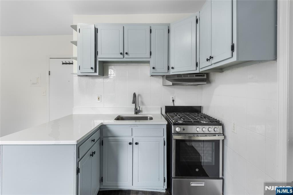 676 Chestnut Street, Unit 3 Kearny, NJ 07032 - Photo 15 of 22