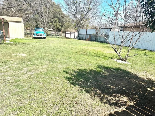 $240,000 | 129 Bowie Circle, Brownwood, TX 76801