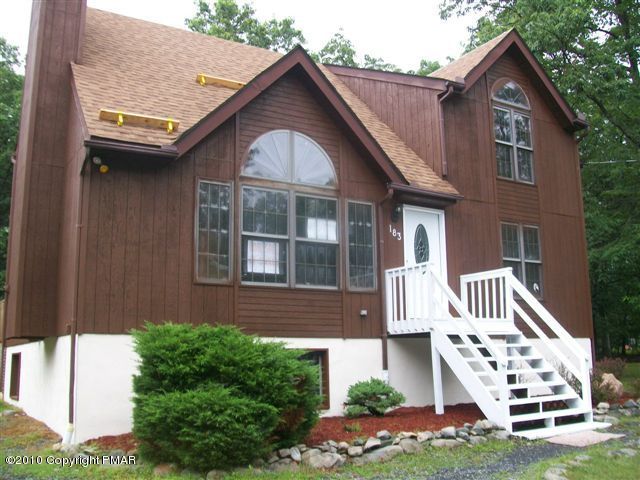 183 Steele Circle Bushkill, PA 18324 - Photo 8 of 8 Front
