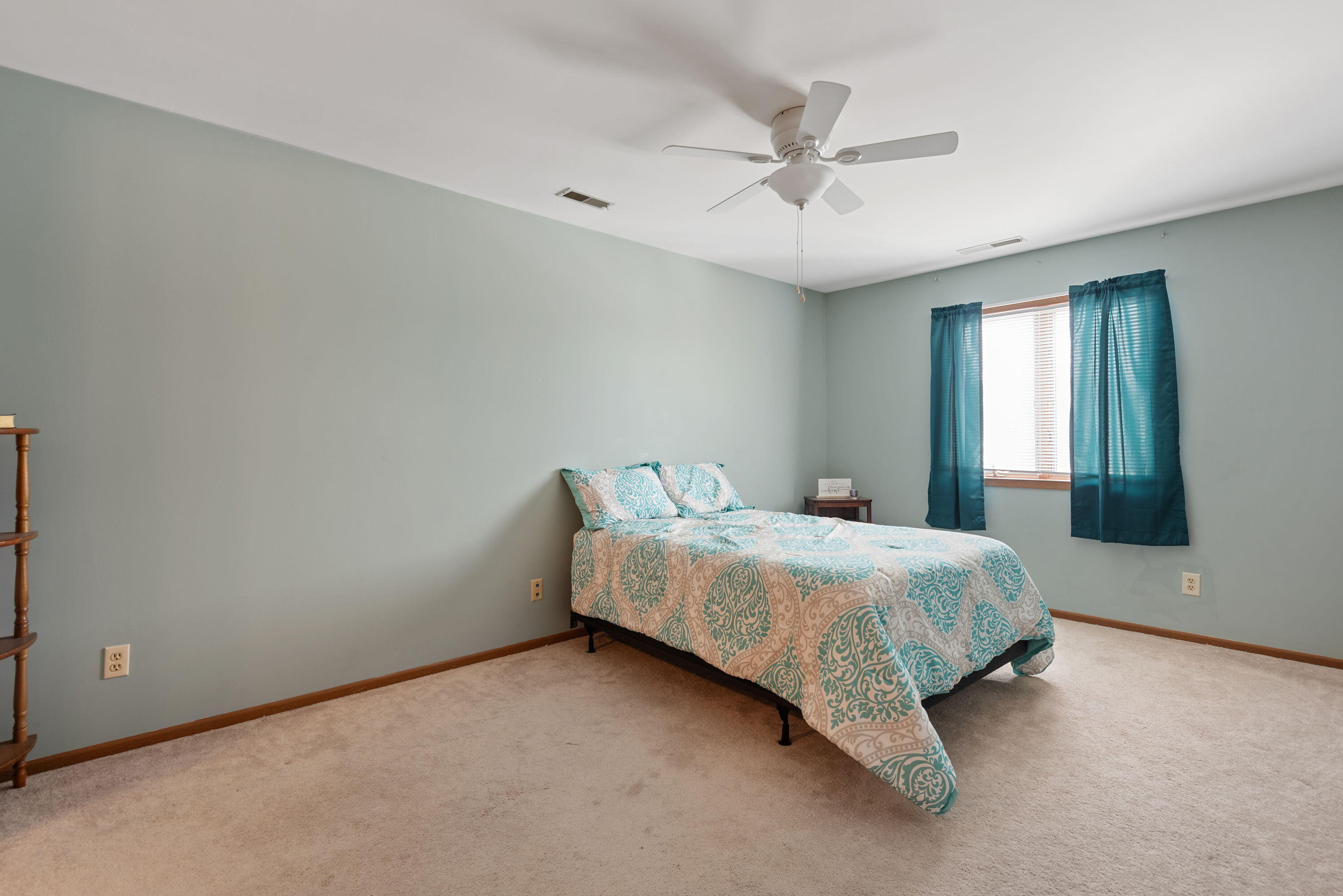 9651 Merrillville Road, Unit 204 Crown Point, IN 46307 - Photo 17 of 26 2996x2000