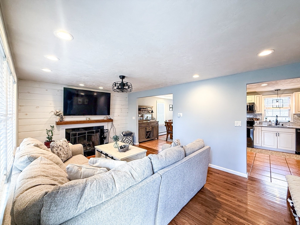 2 Larson Road Milford, MA 01757 - Photo 4 of 41
