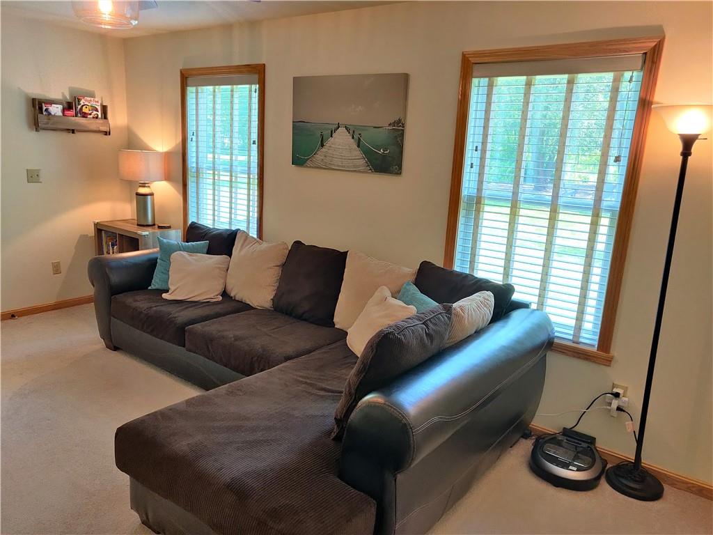 2403 Saltsman Road Erie, PA 16510 - Photo 7 of 23