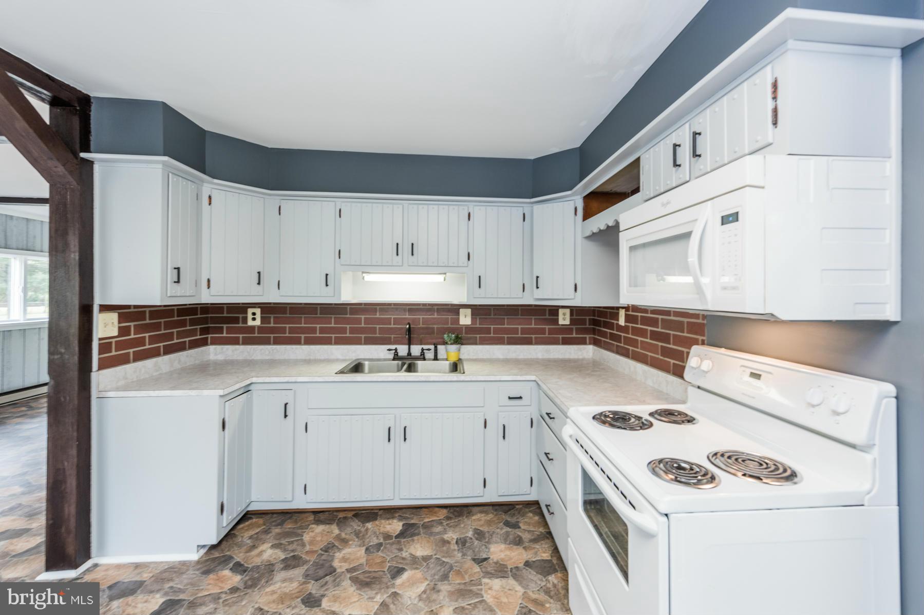 152 Dundee Road Severna Park, MD 21146 - Photo 10 of 29 Kitchen