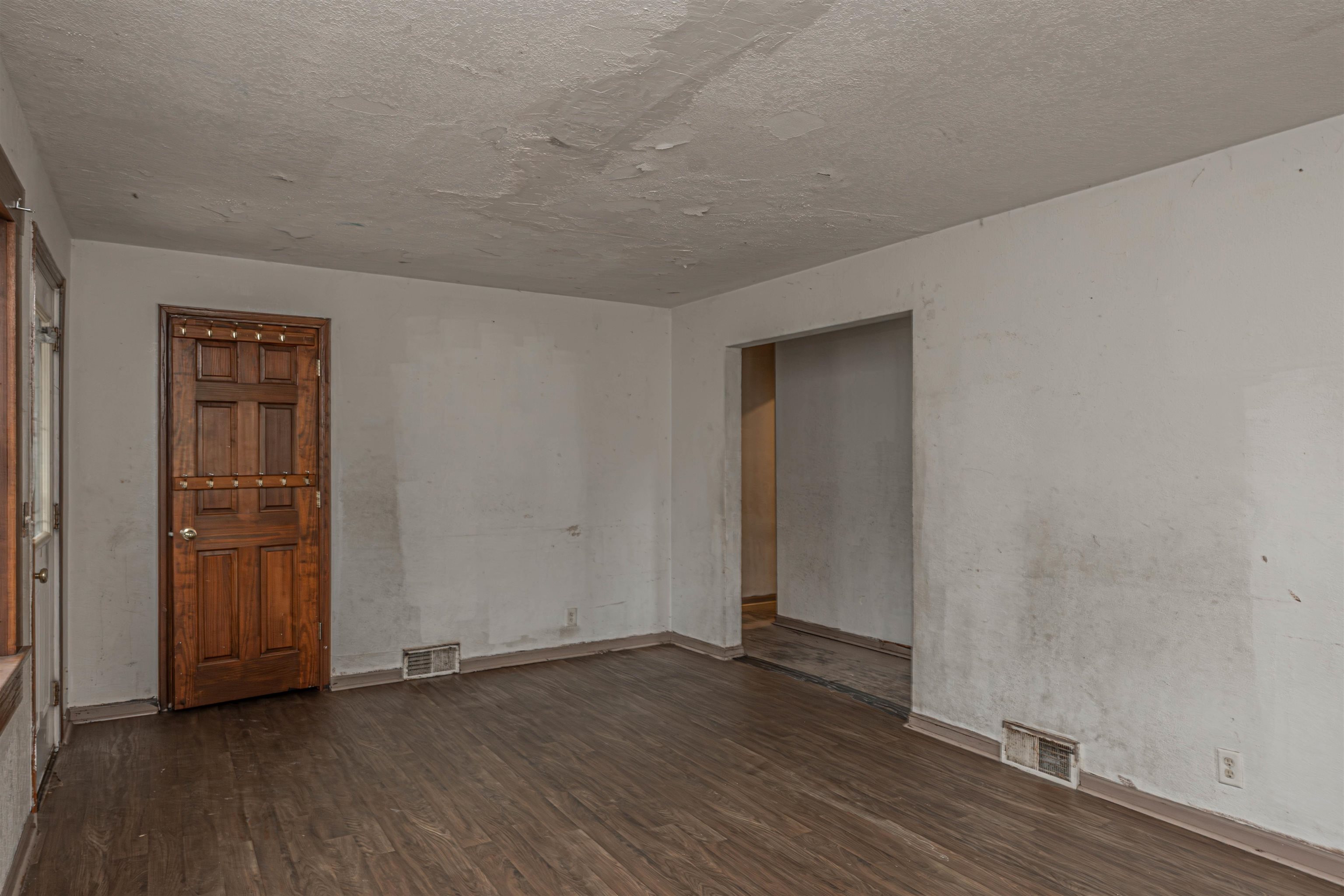 1120 Ogilby Road Rockford, IL 61102 - Photo 9 of 23