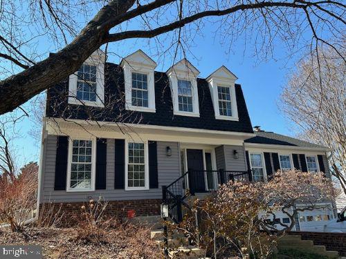 105 Country Road Sterling, VA 20165 - Photo 1 of 2