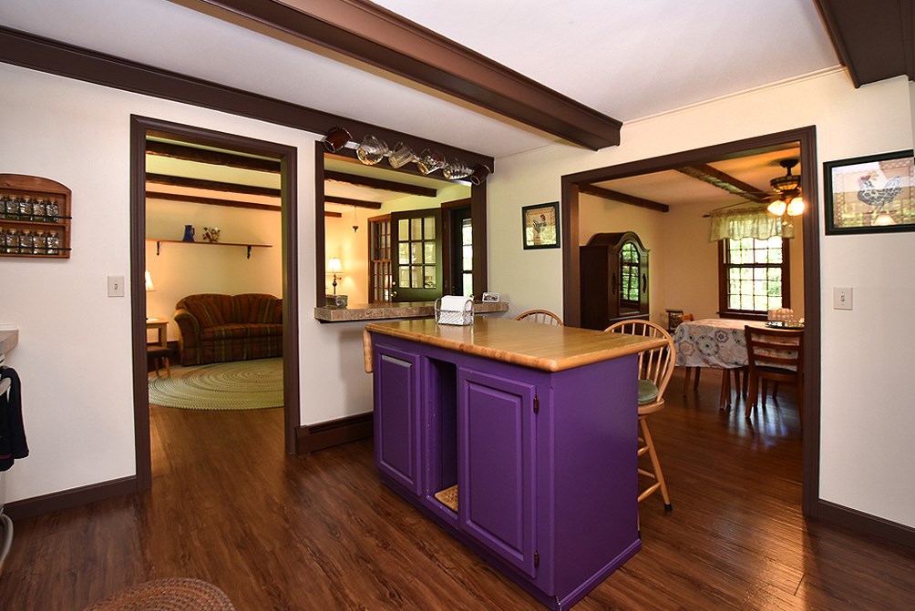 1680 Round Top Road Burrillville, RI 02830 - Photo 8 of 34