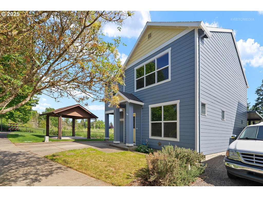 2820 23rd Place Forest Grove, OR 97116 - Photo 2 of 45