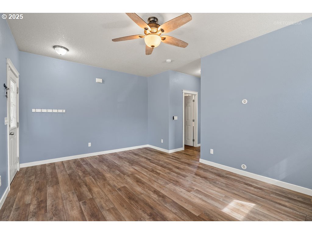 2820 23rd Place Forest Grove, OR 97116 - Photo 5 of 45