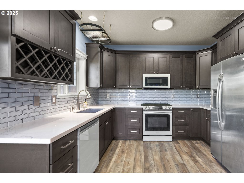 2820 23rd Place Forest Grove, OR 97116 - Photo 7 of 45