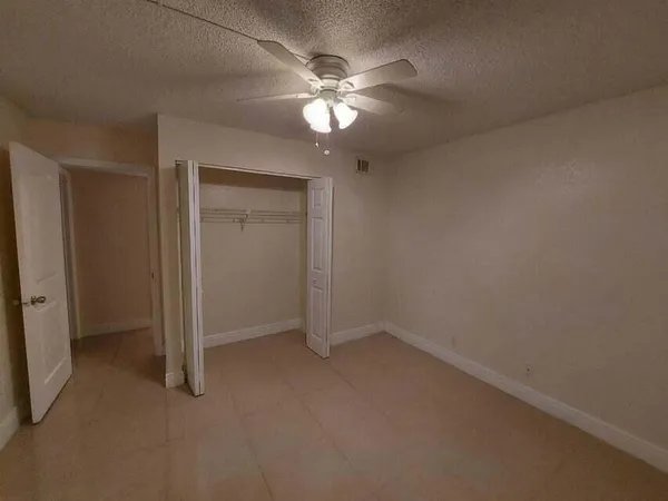$1,850 | 201 Foxtail Drive, Unit G1, Greenacres, FL 33415